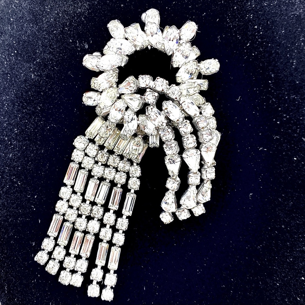 Vintage LILLY DACHE Clear Rhinestone  Brooch/Pendant - Gorgeous!